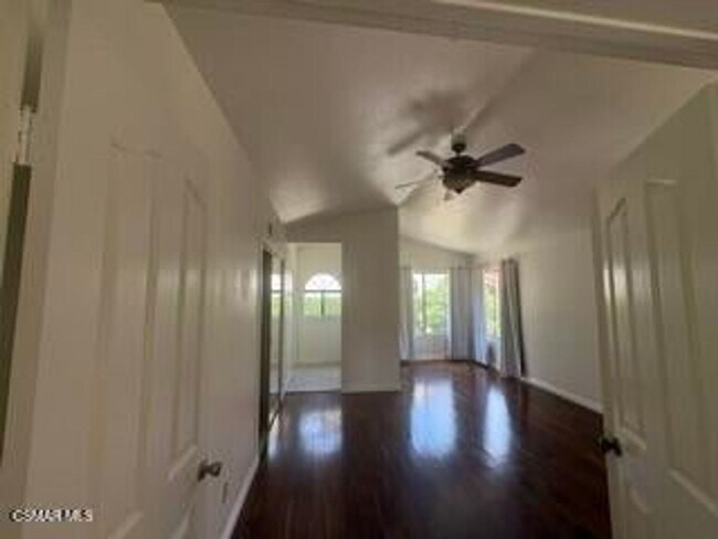 Building Photo - Welcome to this beautifully updated 3-bedroom, 2.5-bathroom home located in one of Calabasas