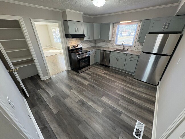 Building Photo - For Lease - Single Family Home in Lebanon