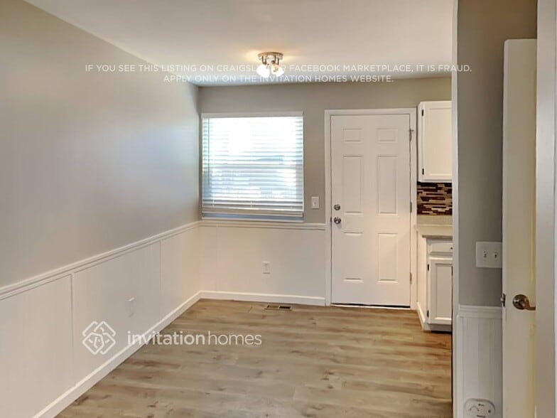 Building Photo - 4794 S Pagosa Cir