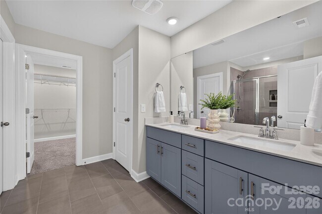 Building Photo - 314 Hyssop Ct