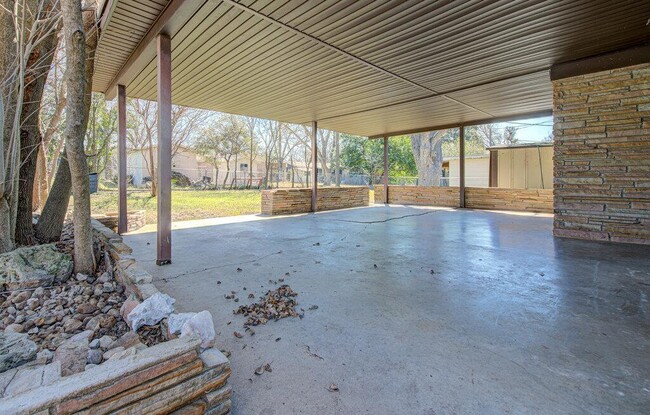 Building Photo - 7803 Lazy Ln