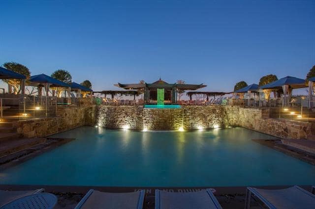 Building Photo - 2600 W 7th St