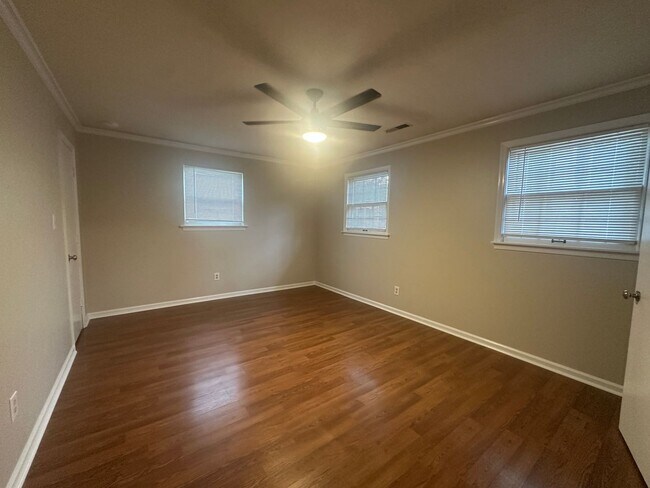 Building Photo - Vinton/Roanoke County 4 BR!
