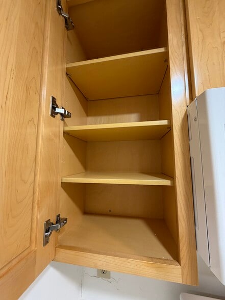 new maple cabinets - 136 Pryce St