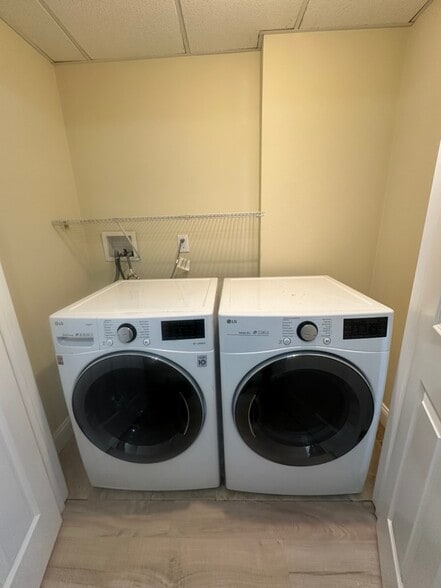 Building Photo - 184 Saint Paul St