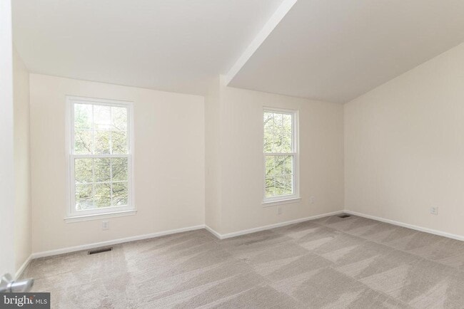 Building Photo - 310 Sedgwick Ct