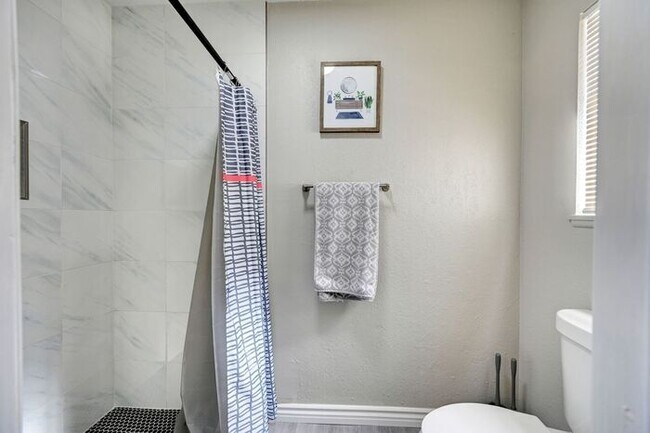 Building Photo - Fully Furnished Entertainer’s Dream with Resort-Style Pool & RV Parking!