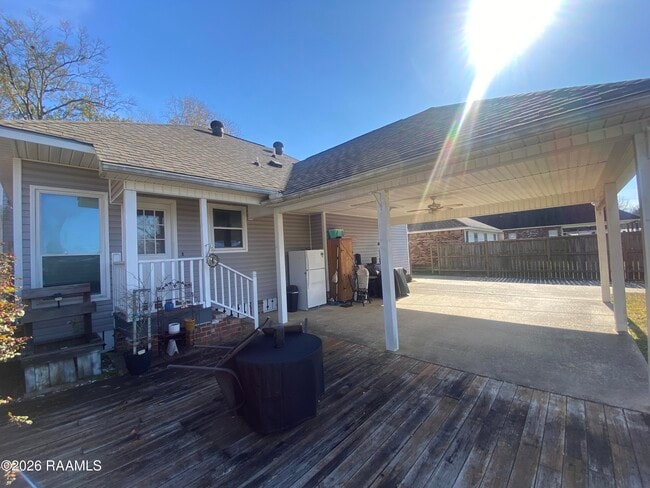 Building Photo - 1005 Don Ave