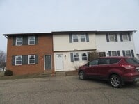 Building Photo - 388 Rose Ln