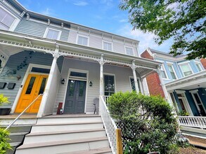 Building Photo - 2019 Floyd Ave