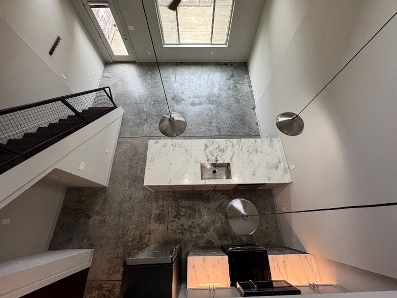 Building Photo - 3844 Dylan Pl