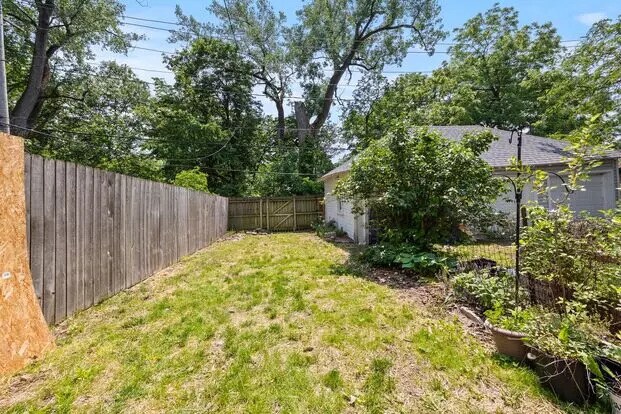 BACKYARD - 293 Olentangy St