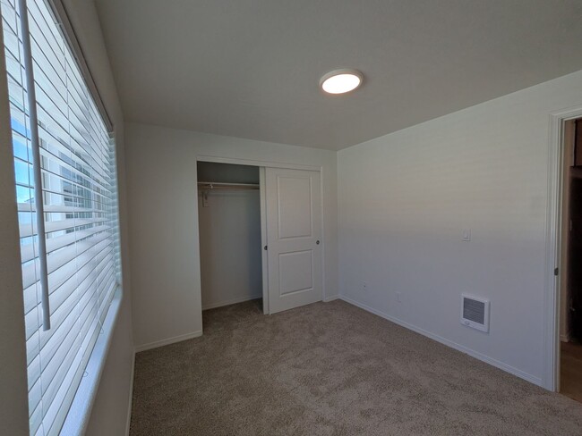 Building Photo - New Single Level Home in SunRidge Community