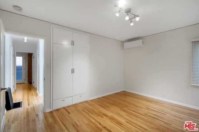 Building Photo - 4281 Motor Ave