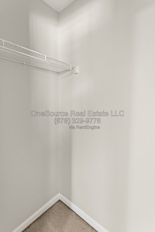 Building Photo - 502 Oakwood Ct