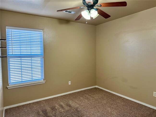 Building Photo - 56 Cheryl Cir