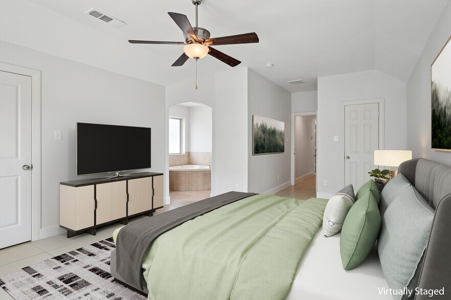 Building Photo - 5009 Manett St