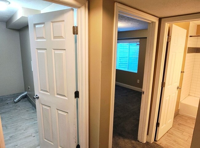 Building Photo - Great 4 Bd 3 Bath Home in Draper