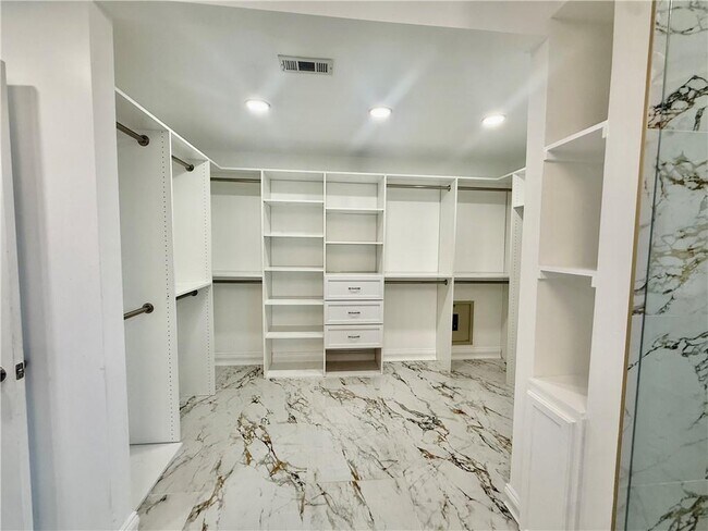 Building Photo - 1443 Wilson Manor Cir SE