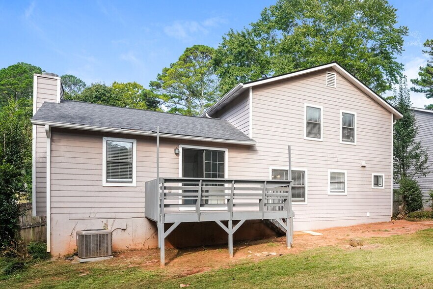 Building Photo - 2678 Porter Dr