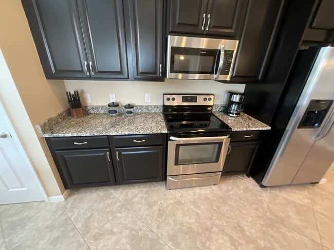 Building Photo - 18238 Creekside Preserve Loop