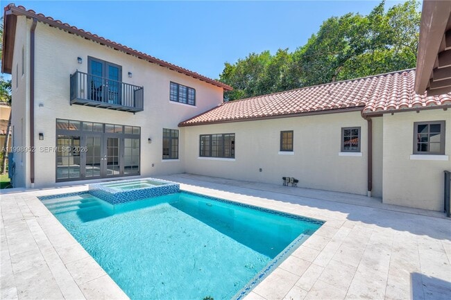 Building Photo - 519 Alhambra Cir