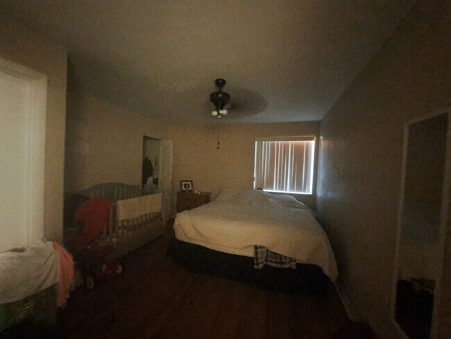 Building Photo - 1839 Fairview Villas Dr