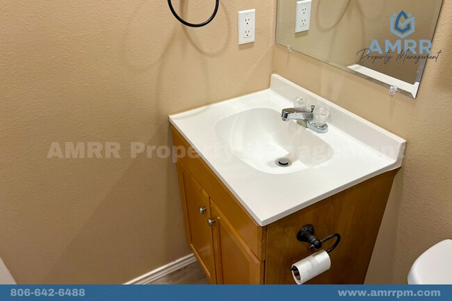Building Photo - 3 Bedroom In Lubbock ISD!