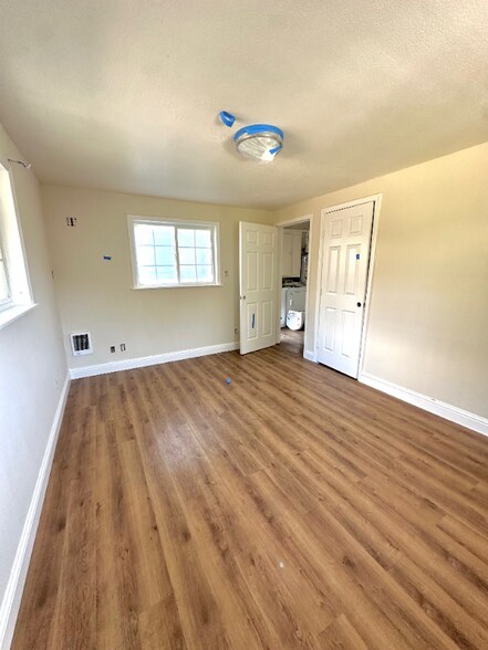 Building Photo - 220 Monterey Blvd