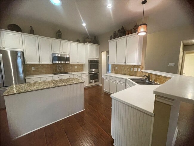 Building Photo - 9506 Windy Hollow Dr