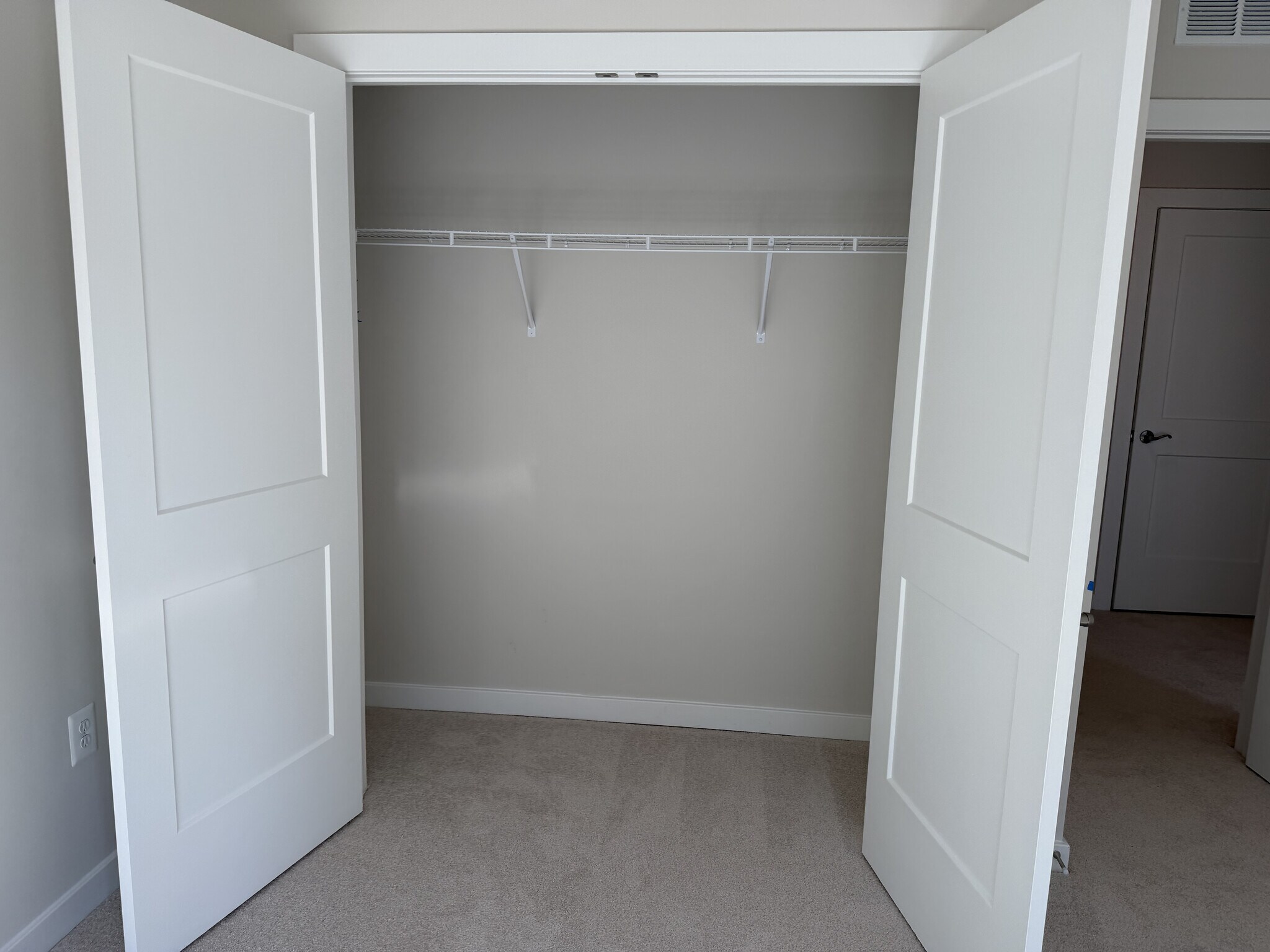 bed room 2 closet - 8652 Lovelace St