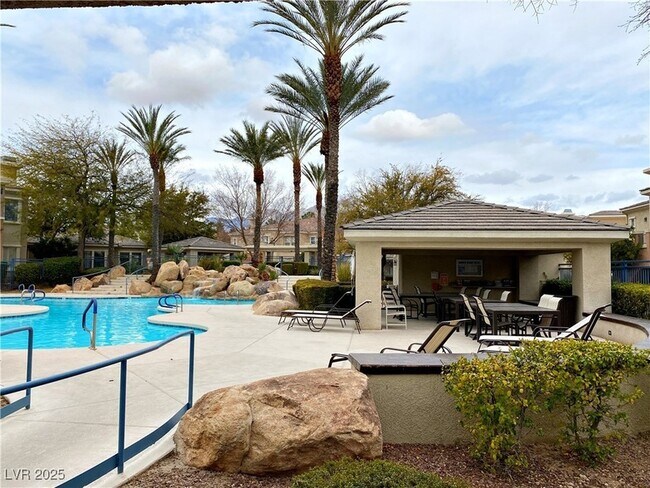 Building Photo - 10701 Pappas Ln