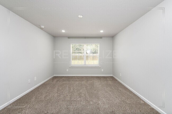 Building Photo - Only $1500 for First Month's Rent!!! Smart 4 Bd / 2 Ba Home in West Mobile Gated Community