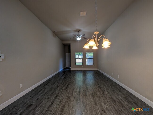 Building Photo - 1209 FM306