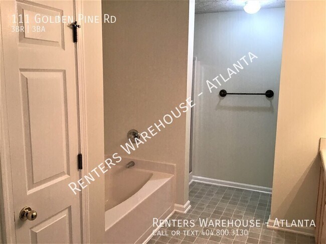 Building Photo - 111 Golden Pine Rd SW