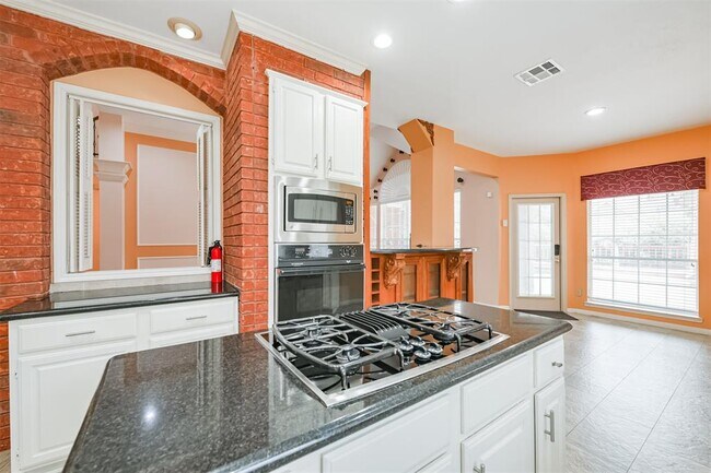 Building Photo - 4003 Bountiful Crest Ln