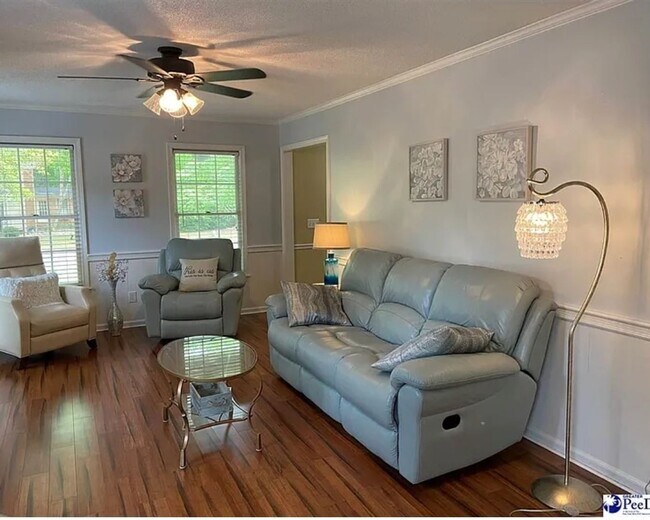 Building Photo - 3 bedroom 2 bath - In the heart of Florence