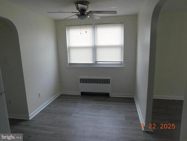 Building Photo - 1916 Solly Ave