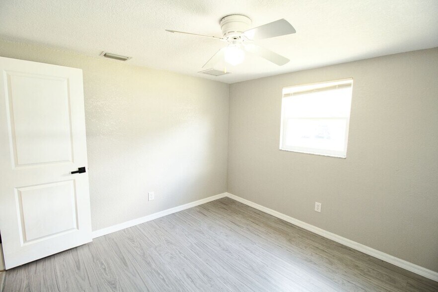 Building Photo - 4632 Salvia St
