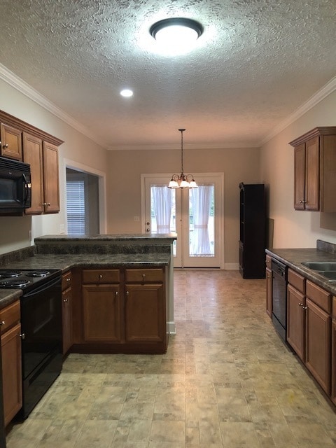 Building Photo - 3 BEDROOM with BONUS,  2.5 Bath, SIDE ENTRY GARAGE