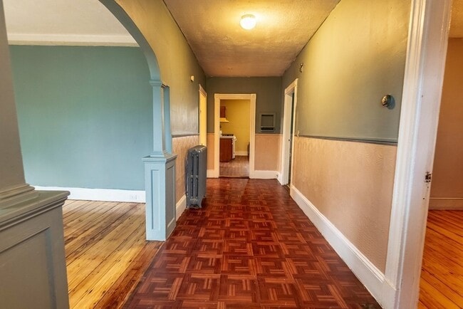 Building Photo - 11 Bearse Ave