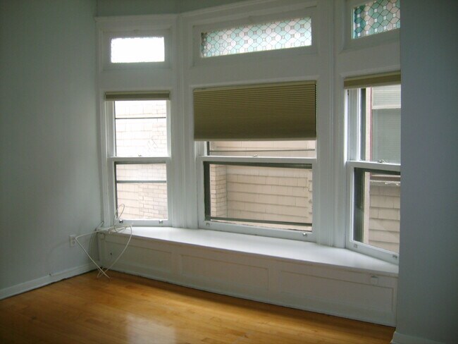 Building Photo - 110 Bidwell Pkwy