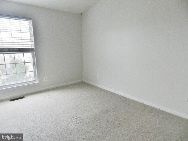 Building Photo - 12765 Fair Crest Ct