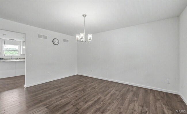 Building Photo - 351 Timber Valley Trail
