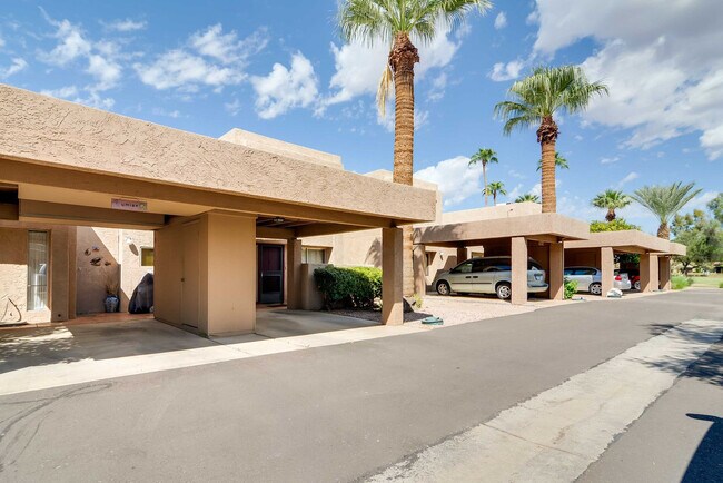 Building Photo - 445 S Desert Palm