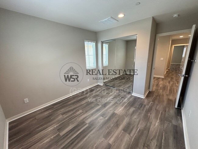 Building Photo - 12843 Greenstone Way