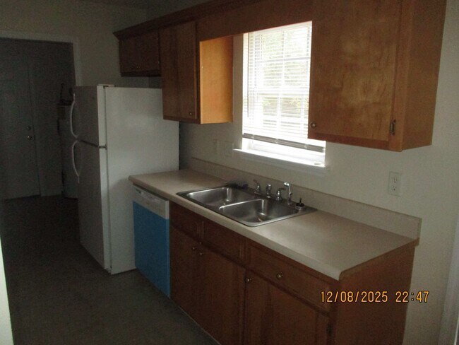 Building Photo - 3713 Countryside Dr