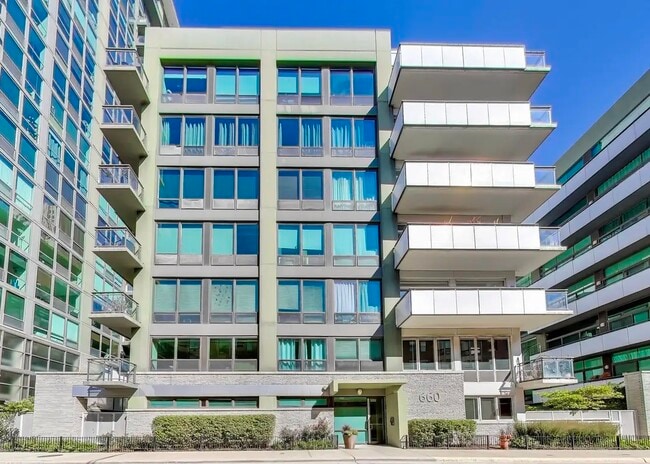 Building Photo - 660 W Wayman St