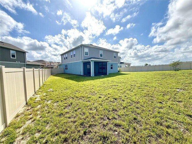 Building Photo - 2970 Armstrong Ave