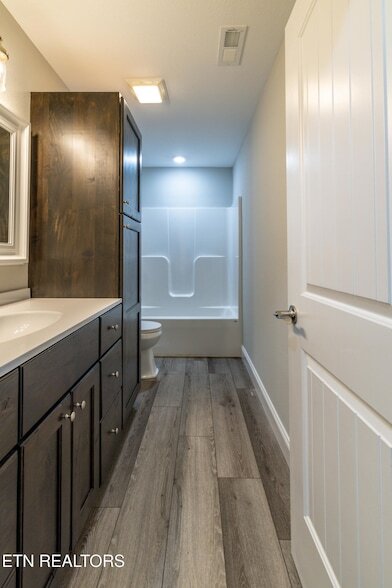 Building Photo - 159 Wade Ln